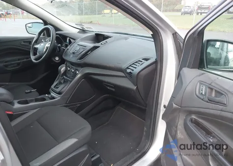 2016 Ford Escape S z USA, uszkodzony, nr VIN 1FMCU0F74GUC18642